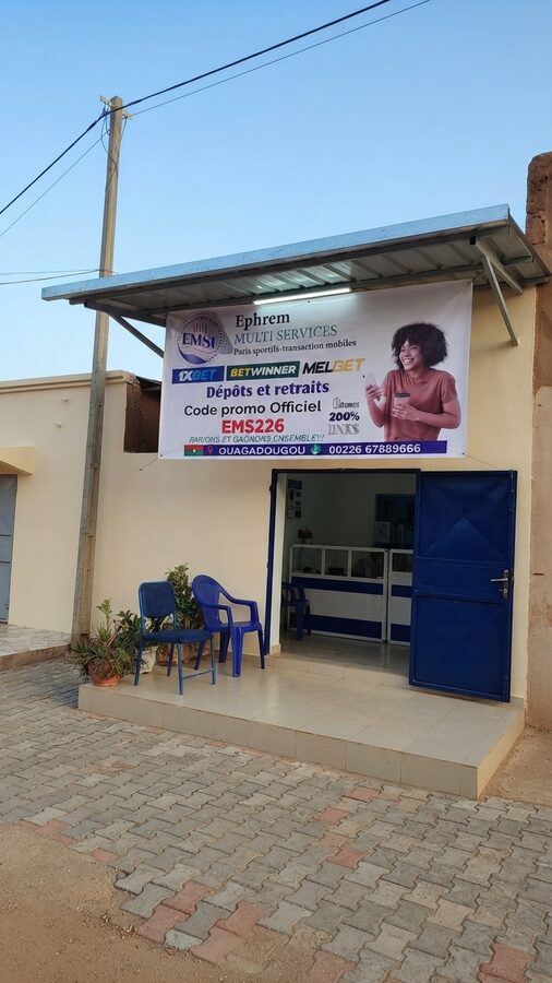 Boutique Ephrem Multi Services, dépôts et retraits